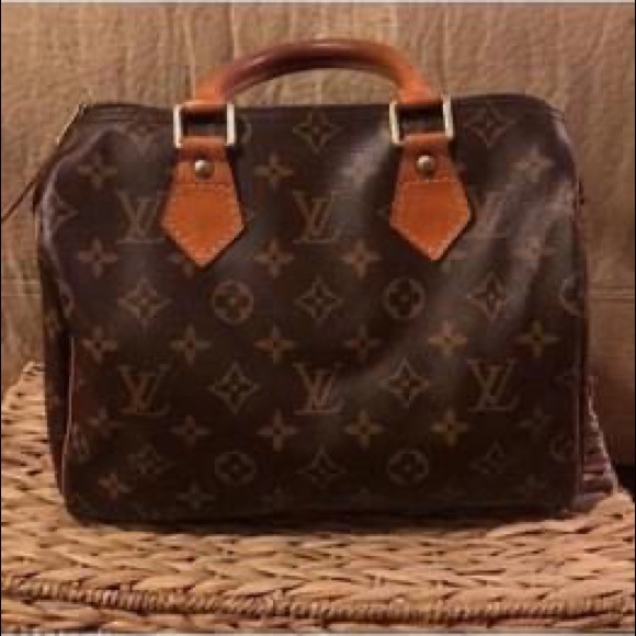 Louis Vuitton, Bags, Louis Vuitton Speedy 25 Monogram